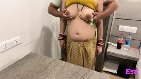 Tharki Tailor Ne Dikhaya  Apna Rang aur Bahane Se Maarli Bhabhi Ki Choot