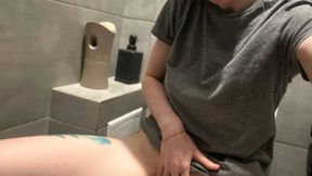 Emma goes to the toilet and writes, her pussy is visible and how she writes - part 36