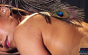 Middle Eastern Fatima Kojima and latina Deisy Leon lesbian softcore porn