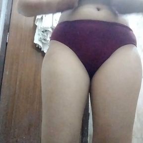 Riya Bhabhi Massage Her Pussy in Bathroom