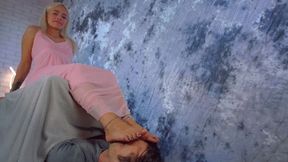 The Princess Khaleesi - Loves To Feel His Tongue On Her Dirty Feet - Full - Russian Language - HD 1920x1080
