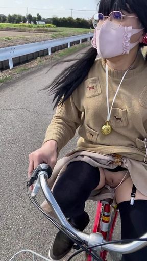 No.128 Roadside Tuck-and-flash Cycling