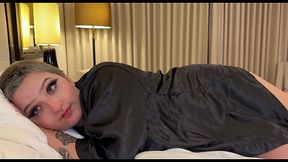 Casting Curvy: Sharing Bed on Vacation with Little Thick Stepsis