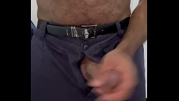 SEGURAN&Ccedil_A BBC GOZOU NO UNIFORME DE TRABALHO