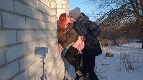 Outdoor sex in winter - Guy fuck me hard
