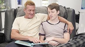 The Childhood Memory Book - FamilyDick