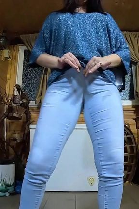 Cameltoe MILF Twerks in Jeans - Blowjob &amp; Cum All Over My Puffy Jacket 334