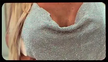 Sultry MILF Preston Lee Delivers a Steamy Big Tit Showdown