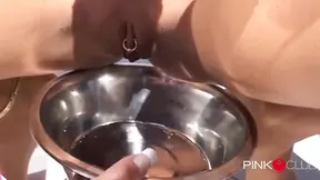 Pissing &mdash;  Lesbians and Dicks!