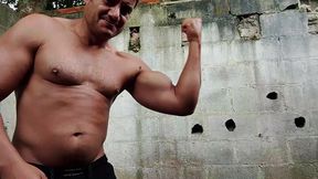 yuri gaucho - brazilian muscle man jerking off - soloboy handsome big cumshot