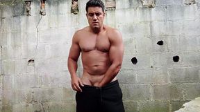 yuri gaucho - brazilian muscle man jerking off - soloboy handsome big cumshot