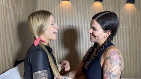 Princess and Brunette Getting Horny in a Deep Kiss by Lavinia and Qwenn Cam Full HD