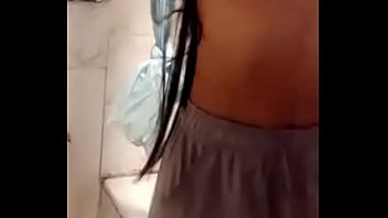 Mi esposa ba&ntilde_&aacute_ndose me env&iacute_a su pack