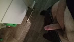 Come play with my dick horny and ready to fuck and eat someone&#039;s wet pussy