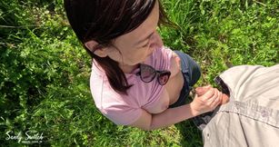 Outdoor amateur pov video: MILF with big natural tits gives blowjob