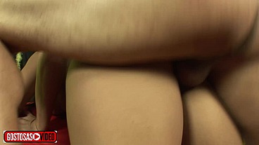 CAROL UMA NOVINHA QUE ADORA PULAR CARNAVAL - NO PAÚ DOS FOLIÕES