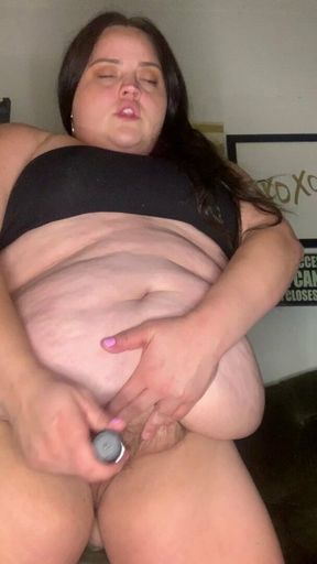 Fat bbw masterbates for you