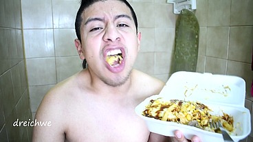 eating corn on the cob like a pig