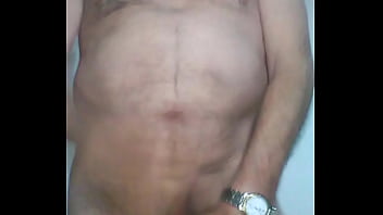 Haci&eacute_ndome una buena paja. MODELO :gaysexy1960