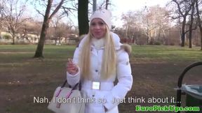 Euro pulicsex slut jizzed on outdoors