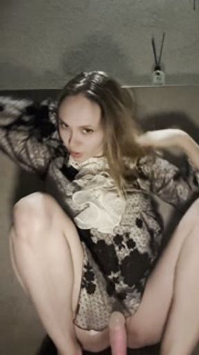 fucking myself with a dildo in a public toilet of a shopping center. orgasm with squirt could not re