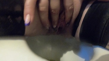 Pee Play & Pussy Fun – Naughty Wet Fetish 💋