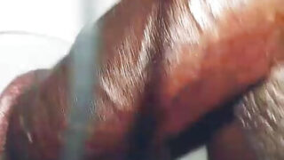 Black – gays avec d'énormes bites qui baisent le cul
