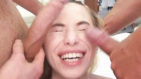 Milena Devi loves sucking big dicks