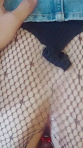 My Stepsister Let Me Fuck Her on All Fours with My Clothes on and I Came on the Soles of Her Feet