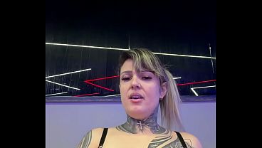 No ano novo fui treinar na academia com vibrador na buceta ! Amei gozar gostoso escorreu pelas pernas fiquei toda molhada