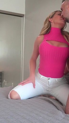 Bombshell Destiny Dixon Meets with Keiran Who Happily Gives Her a Proper Anal Fuck