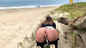 Big Booty Babe Gets Creampied on Public Beach