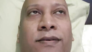 Masturbación, paja, webcam &#8211; Primer plano POV de una madura gay estadounidense masturbándose