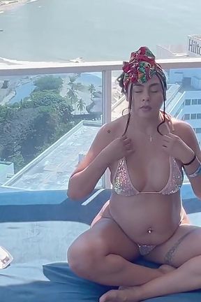 Horny Pregnant Woman Gets Fucked Hard on the Balcony