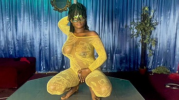 ⭐️ Strip Club Dancing and Teasing step daddy to fuck me!!!