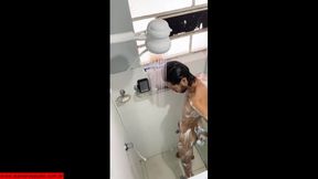 Asafe hitting that hot handjob in the bath