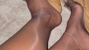 GF In Pantyhose n Wedges JOI