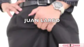 Hairy armpit Latino stud's feet get soaked in Scarlett Fall's drool