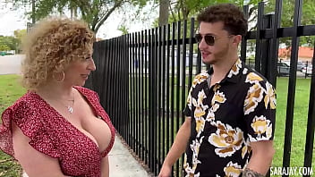 Curvy cougar Sara Jay deep throats and rides big cock