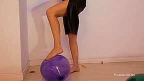 Emma barefoot pops all on the floor& 4K