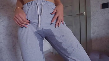 OMG Did I piss on my sweatpants??? Female Desperation Pee Free