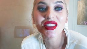 Bounded kisses &amp;wet  t- shirt