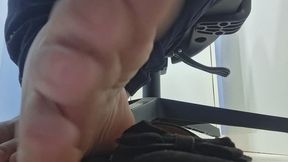 â€œPOV: You are at my feetâ€¦ observing each plantâ€