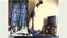 27 Minutes Trample Feet