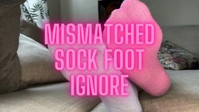 Mismatched Socks Foot Ignore