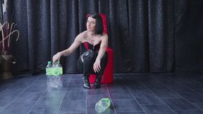 Cracking Bottles (FULL HD) – Sarah H