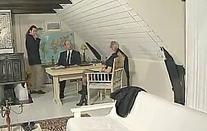 Swedish Blonde Threesome med Eva