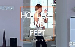 Pubic foot fun with lesbian leg fetish couple Abbie Cat & Angel Blade