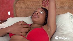 Taylor Luxx Sucks On boyfriends Dick