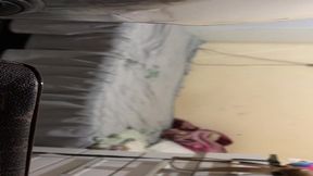 novinha esperou seu namorado ir trabalhar para dar para o seu amigo novinho escondido camera escondida